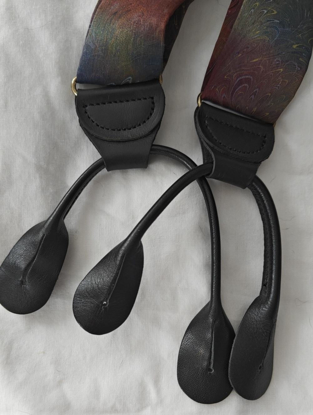 Men's Handcrafted Silk Tie And Suspenders Set - Picture 12 of 16